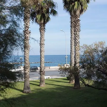 Le Case Nella Muraglia Apartmán *